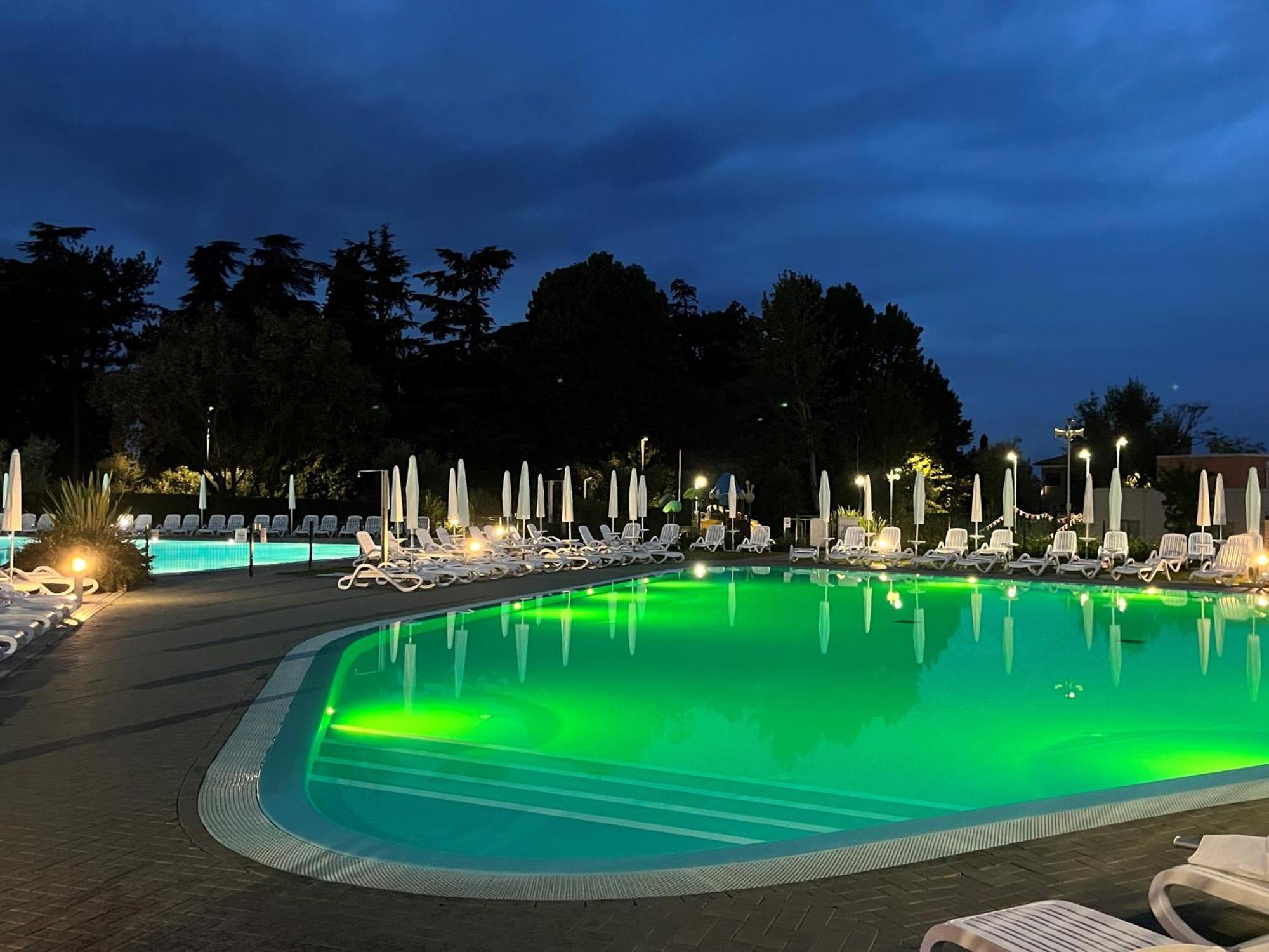 Sisan Family Resort Bardolino Exterior photo